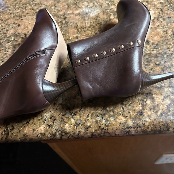 Coach Hickory Booties 7.5W - Picture 2 of 4